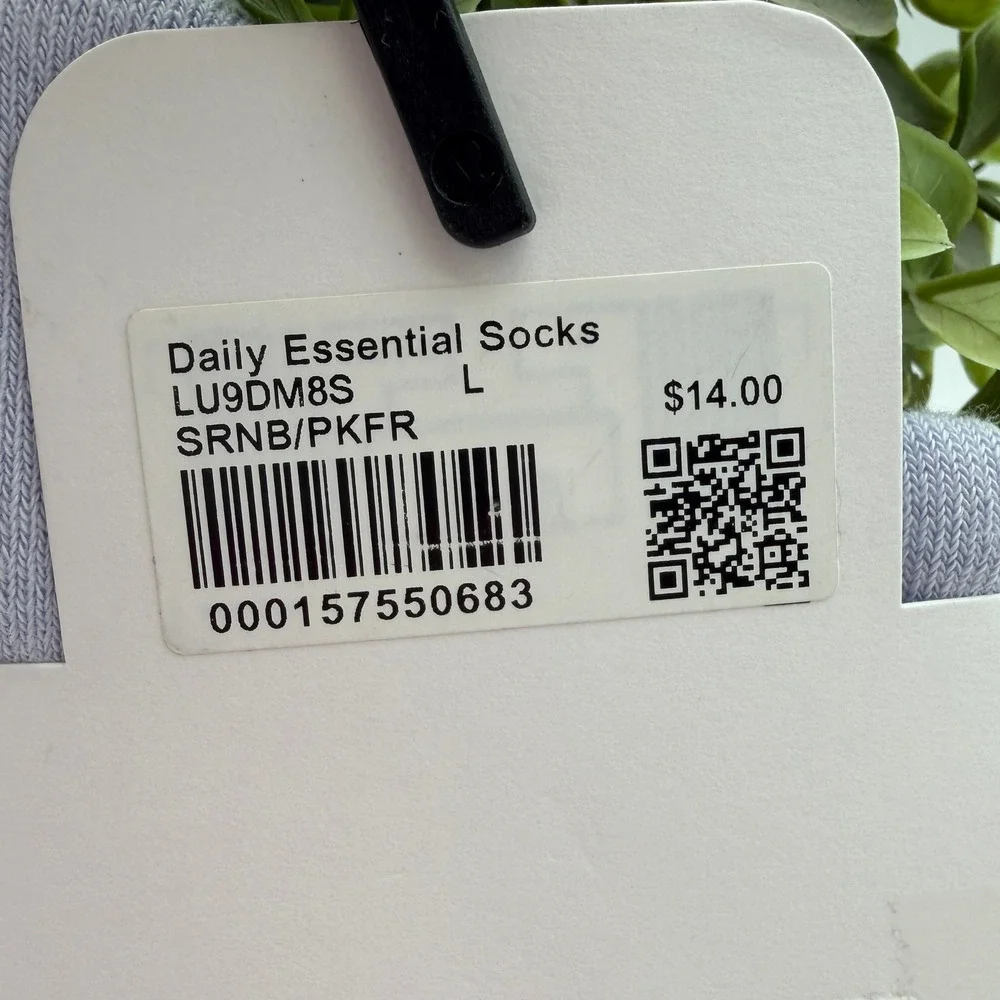 Lululemon Daily Essential Socks Quarter Length Purple Pink Stripe Size Large NWT